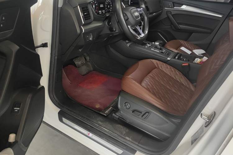 Used Audi Q5L 2018 45 TFSI Prestige Fashion Edition China V Emission Standard Driver Seat