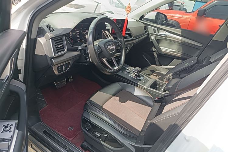 Used Audi Q5L 2018 45 TFSI Prestige Fashion Edition China V Emission Standard Driver Seat