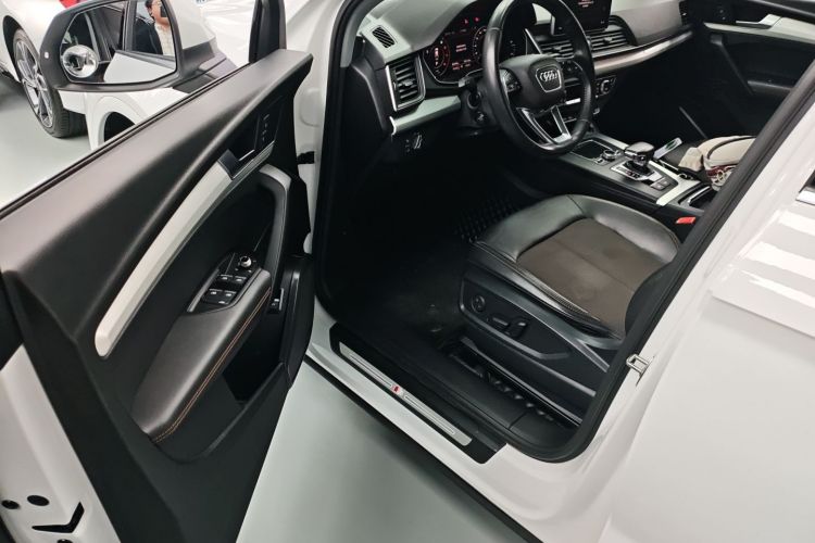 Used Audi Q5L 2018 40 TFSI Prestige Fashion Edition China VI Driver Seat