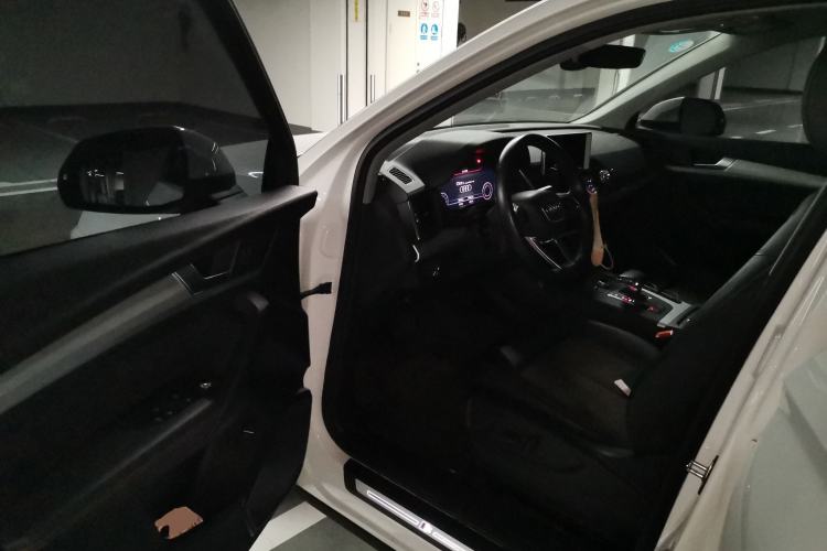 Used Audi Q5L 2018 40 TFSI Prestige Fashion Edition China VI Driver Seat