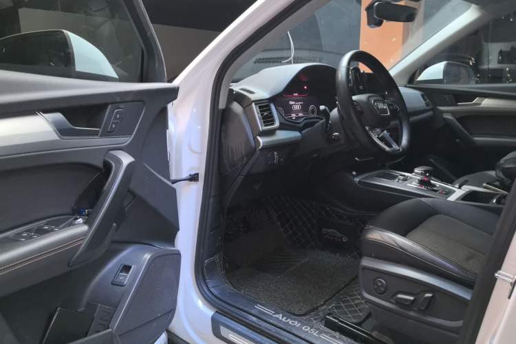 Used Audi Q5L 2018 40 TFSI Prestige Fashion Edition China V Driver Seat