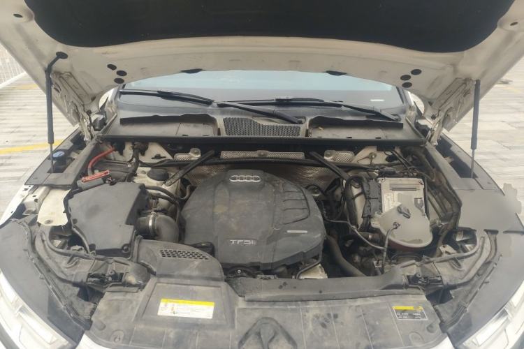 Used Audi Q5L 2018 40 TFSI Prestige Fashion Edition China V Engine Bay