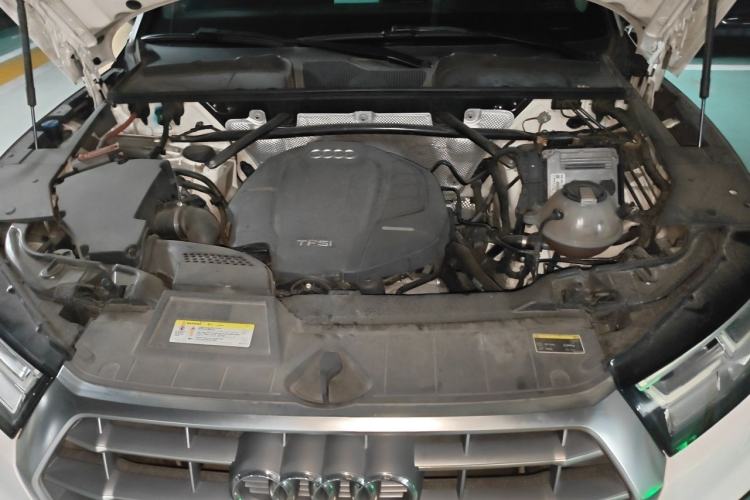 Used Audi Q5L 2018 40 TFSI Prestige Fashion Edition China V Engine Bay
