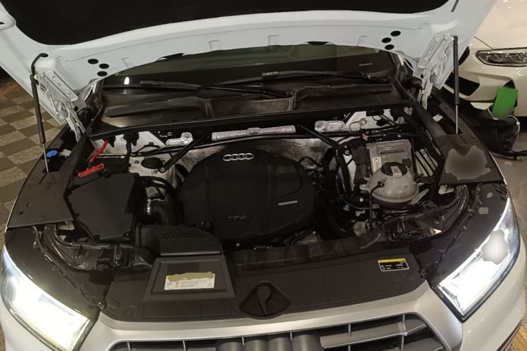 Used Audi Q5L 2018 40 TFSI Prestige Fashion Edition China V Engine Bay
