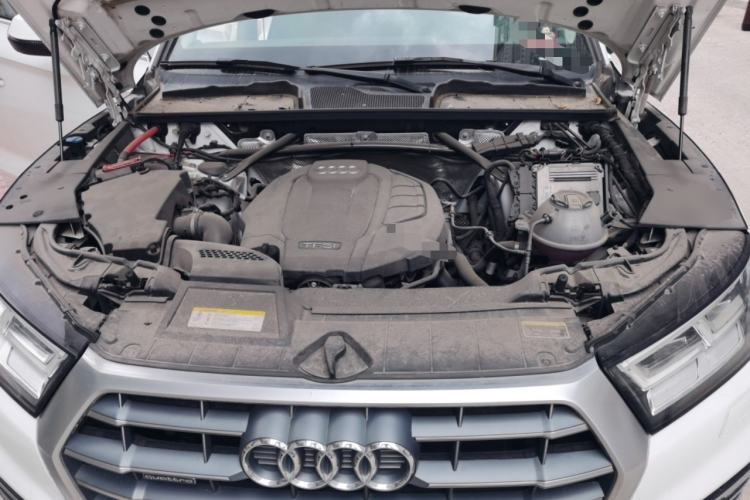 Used Audi Q5L 2018 40 TFSI Prestige Fashion Edition China VI Engine Bay