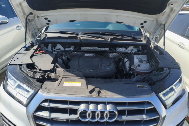 Used Audi Q5L 2018 45 TFSI Prestige Sport China V Engine Bay