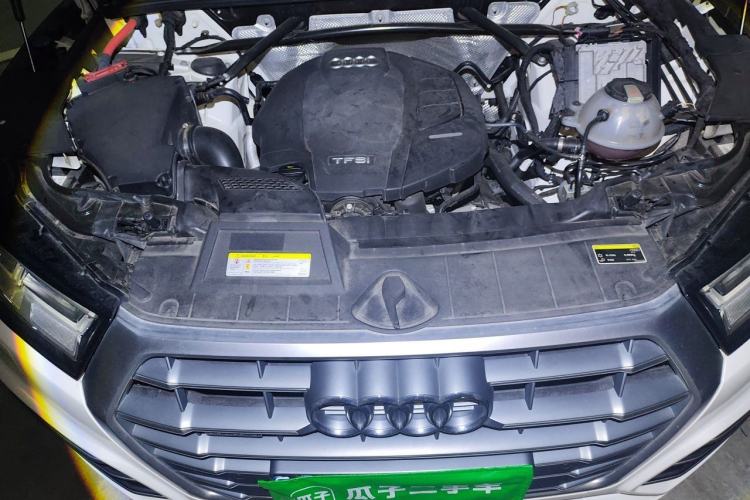 Used Audi Q5L 2018 45 TFSI Prestige Fashion Edition China VI Emission Standard Engine Bay
