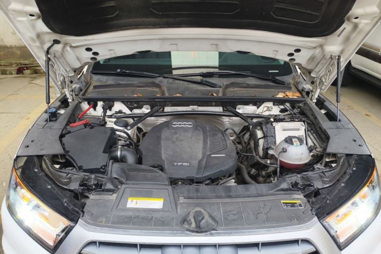 Used Audi Q5L 2018 40 TFSI Prestige Edition China V Engine Bay