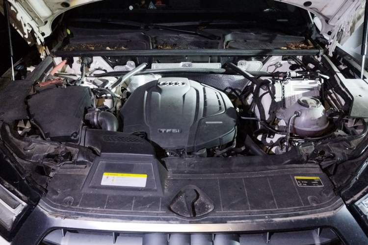 Used Audi Q5L 2018 40 TFSI Prestige Fashion Edition China VI Engine Bay