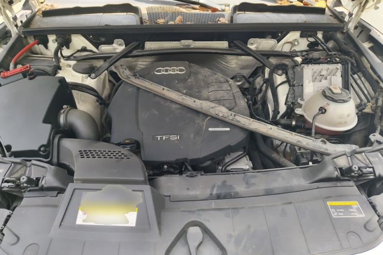 Used Audi Q5L 2018 45 TFSI Prestige Fashion Edition China V Emission Standard Engine Bay