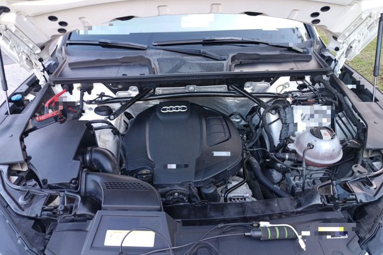 Used Audi Q5L 2018 45 TFSI Prestige Fashion Edition China V Emission Standard Engine Bay