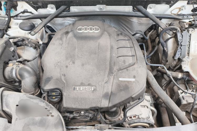 Used Audi Q5L 2018 40 TFSI Prestige Fashion Edition China VI Engine Bay