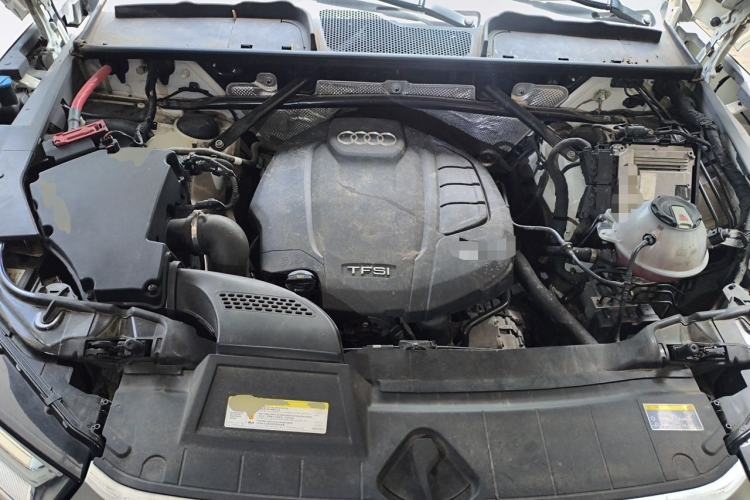 Used Audi Q5L 2018 40 TFSI Prestige Fashion Edition China VI Engine Bay