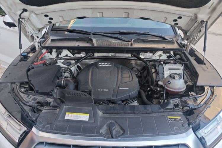 Used Audi Q5L 2018 40 TFSI Prestige Fashion Edition China V Engine Bay