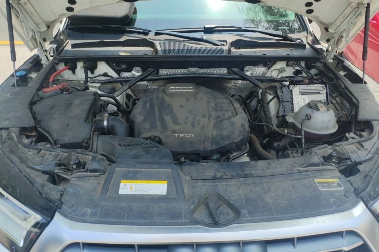 Used Audi Q5L 2018 40 TFSI Prestige Edition China V Engine Bay