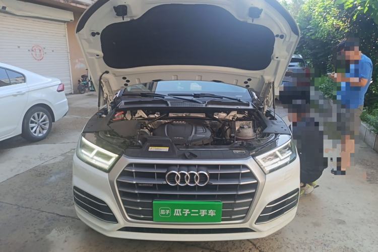 Used Audi Q5L 2018 45 TFSI Prestige Fashion Edition China VI Emission Standard Engine Bay