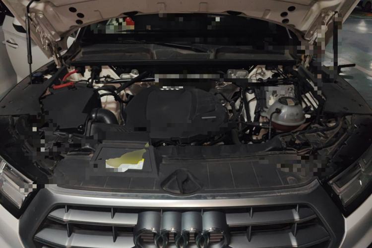 Used Audi Q5L 2018 45 TFSI Prestige Fashion Edition China VI Emission Standard Engine Bay