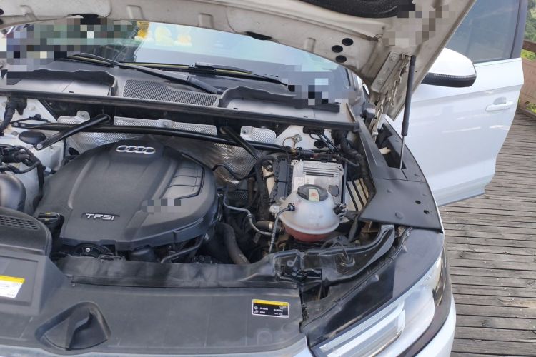 Used Audi Q5L 2018 40 TFSI Prestige Edition China VI Emission Standard Engine Bay Left