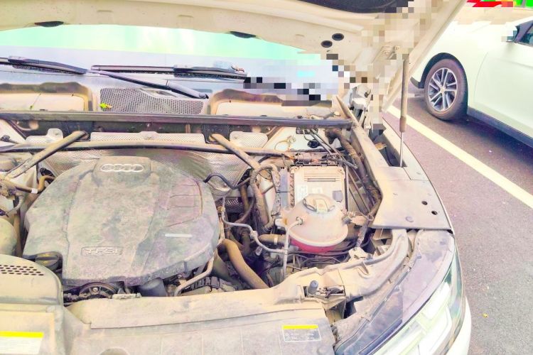 Used Audi Q5L 2018 40 TFSI Prestige Fashion Edition China VI Engine Bay Left