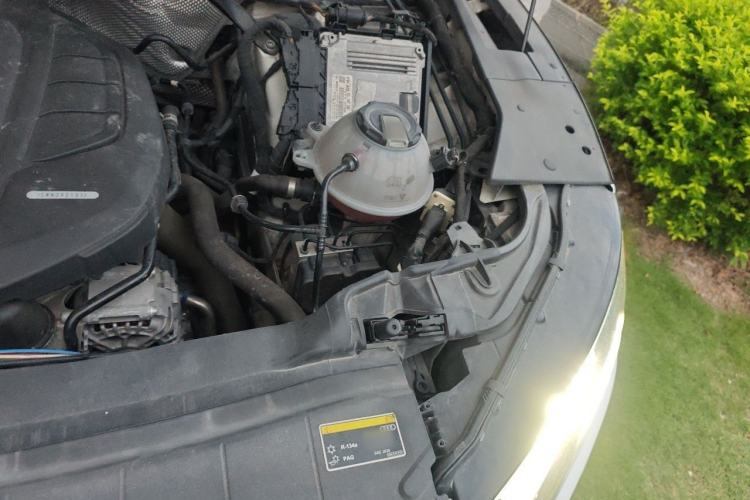 Used Audi Q5L 2018 40 TFSI Prestige Fashion Edition China V Engine Bay Left