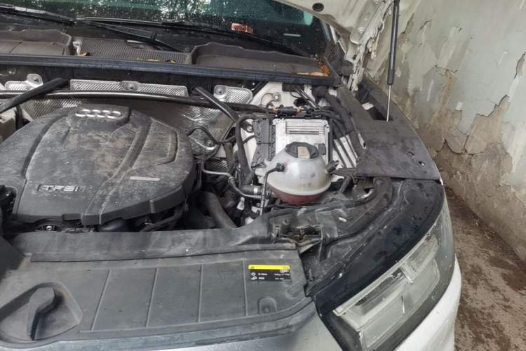 Used Audi Q5L 2018 40 TFSI Prestige Fashion Edition China VI Engine Bay Left