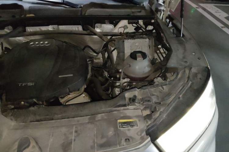 Used Audi Q5L 2018 45 TFSI Prestige Fashion Edition China VI Emission Standard Engine Bay Left