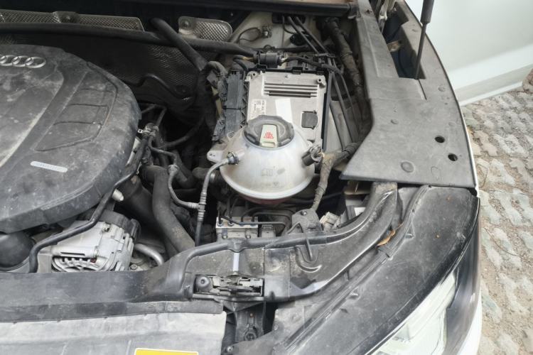 Used Audi Q5L 2018 40 TFSI Prestige Fashion Edition China V Engine Bay Left