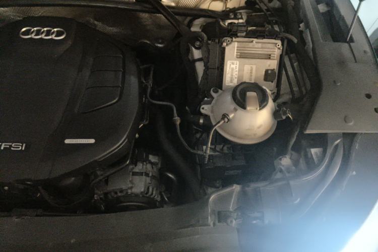 Used Audi Q5L 2018 40 TFSI Prestige Fashion Edition China VI Engine Bay Left