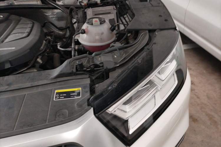 Used Audi Q5L 2018 40 TFSI Prestige Fashion Edition China V Engine Bay Left