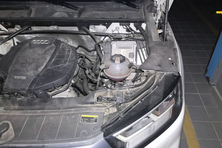 Used Audi Q5L 2018 40 TFSI Prestige Fashion Edition China V Engine Bay Left