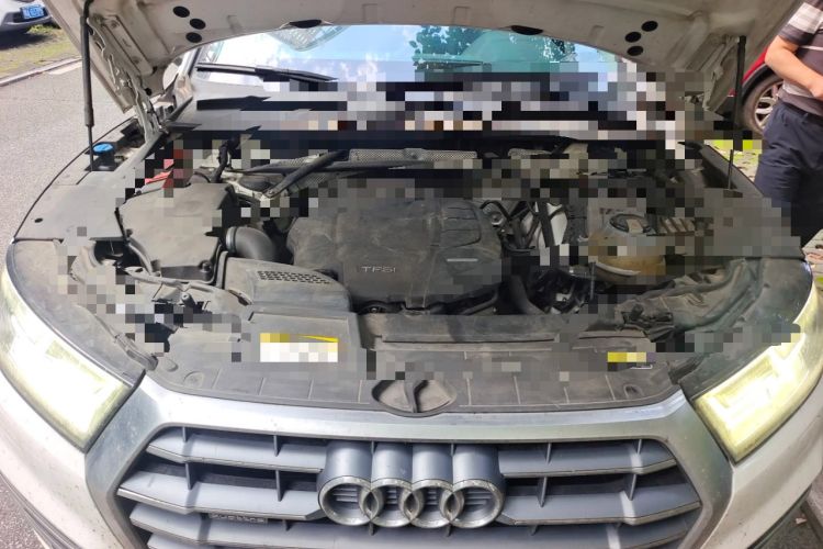 Used Audi Q5L 2018 45 TFSI Prestige Fashion Edition China VI Emission Standard Engine Bay