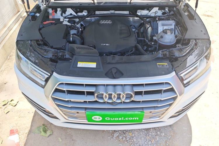 Used Audi Q5L 2018 40 TFSI Prestige Edition China V Engine Bay
