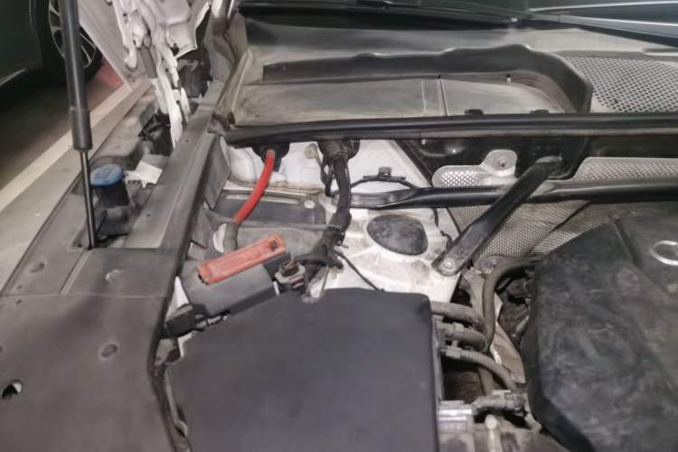 Used Audi Q5L 2018 40 TFSI Prestige Fashion Edition China V Engine Bay Right
