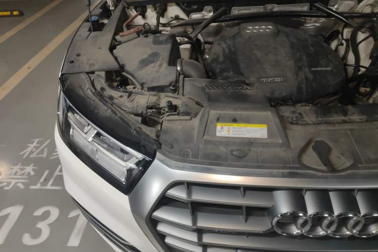 Used Audi Q5L 2018 45 TFSI Prestige Fashion Edition China V Emission Standard Engine Bay Right