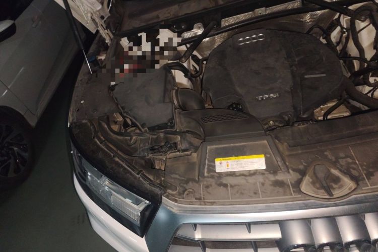 Used Audi Q5L 2018 45 TFSI Prestige Fashion Edition China V Emission Standard Engine Bay Right