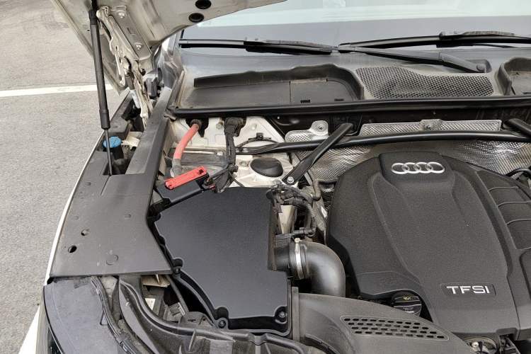 Used Audi Q5L 2018 40 TFSI Prestige Fashion Edition China VI Engine Bay Right