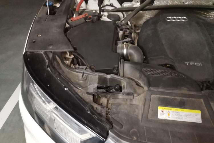 Used Audi Q5L 2018 40 TFSI Prestige Fashion Edition China VI Engine Bay Right
