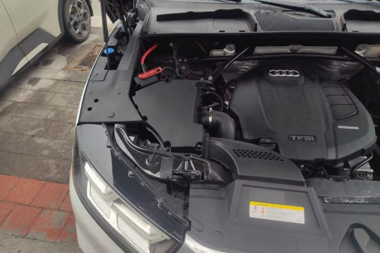 Used Audi Q5L 2018 40 TFSI Prestige Fashion Edition China V Engine Bay Right