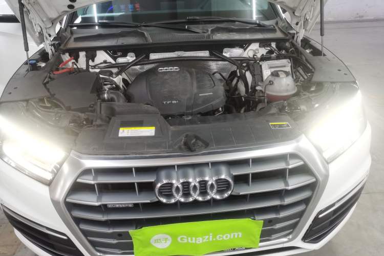 Used Audi Q5L 2018 40 TFSI Prestige Edition China V Engine Bay
