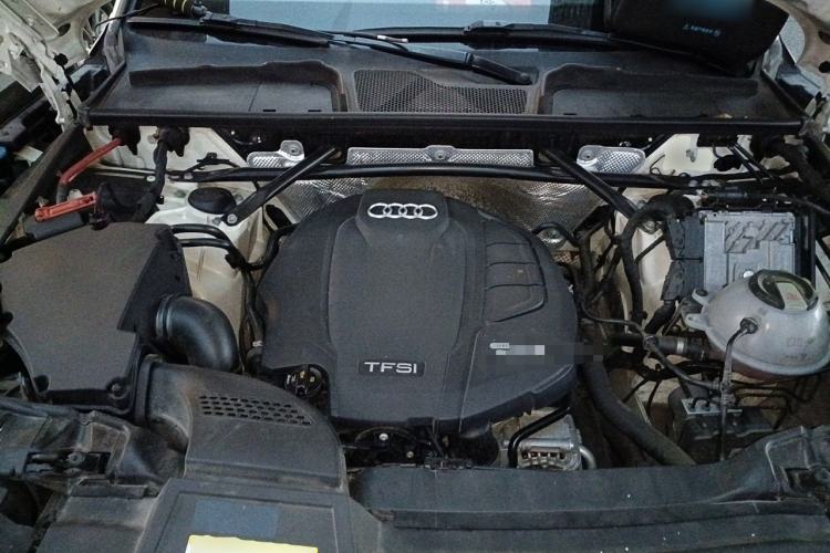 Used Audi Q5L 2018 45 TFSI Prestige Sport China V Engine Bay