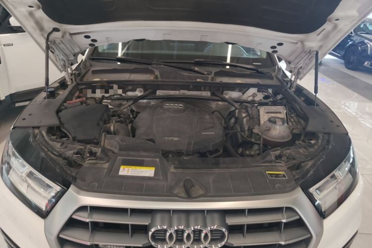 Used Audi Q5L 2018 40 TFSI Prestige Fashion Edition China VI Engine Bay