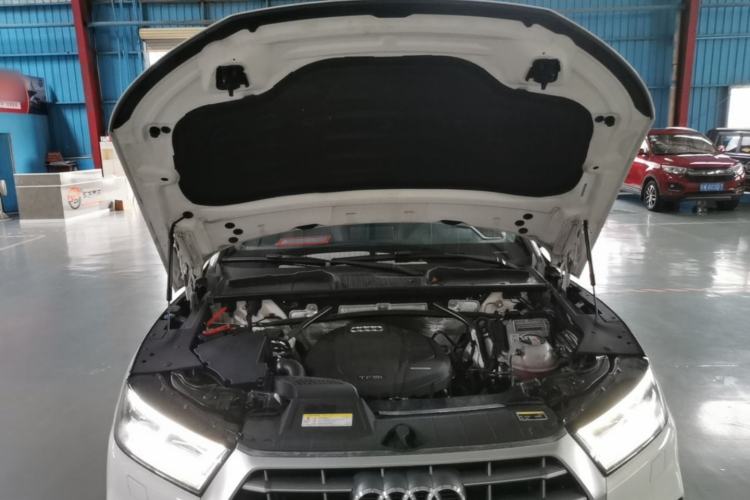 Used Audi Q5L 2018 40 TFSI Prestige Fashion Edition China V Engine Bay
