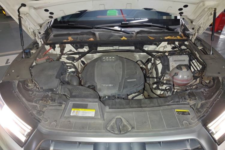 Used Audi Q5L 2018 40 TFSI Prestige Edition China V Engine Bay