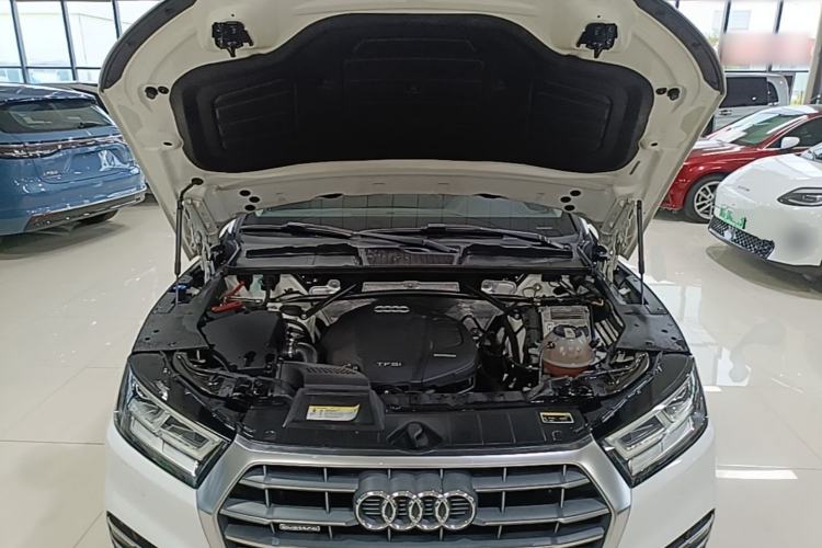 Used Audi Q5L 2018 40 TFSI Prestige Fashion Edition China V Engine Bay