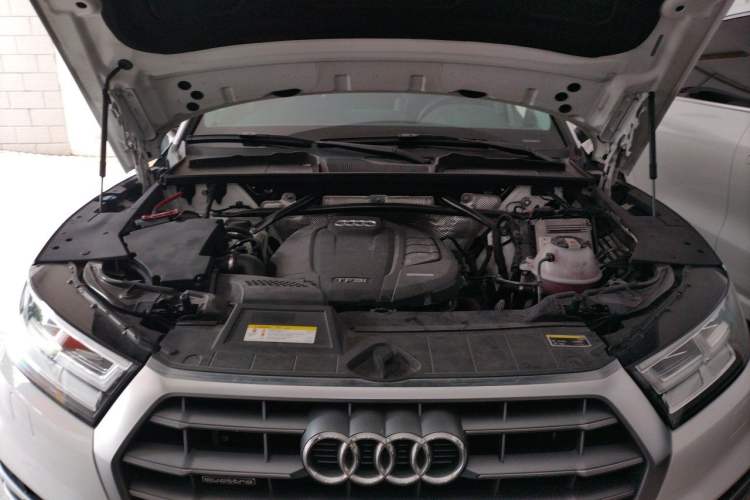 Used Audi Q5L 2018 40 TFSI Prestige Fashion Edition China V Engine Bay