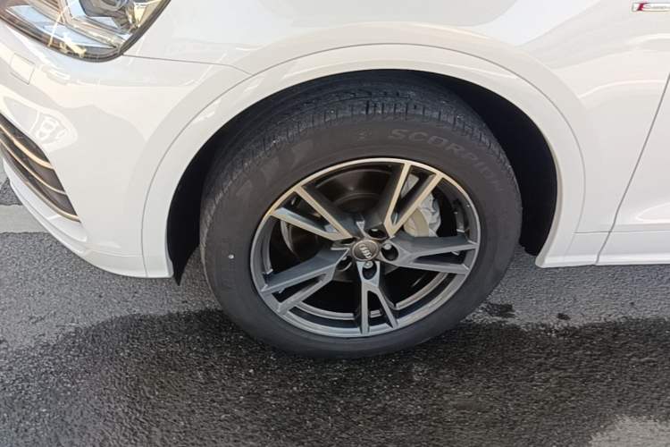 Used Audi Q5L 2018 45 TFSI Prestige Fashion Edition China V Emission Standard Exterior 4