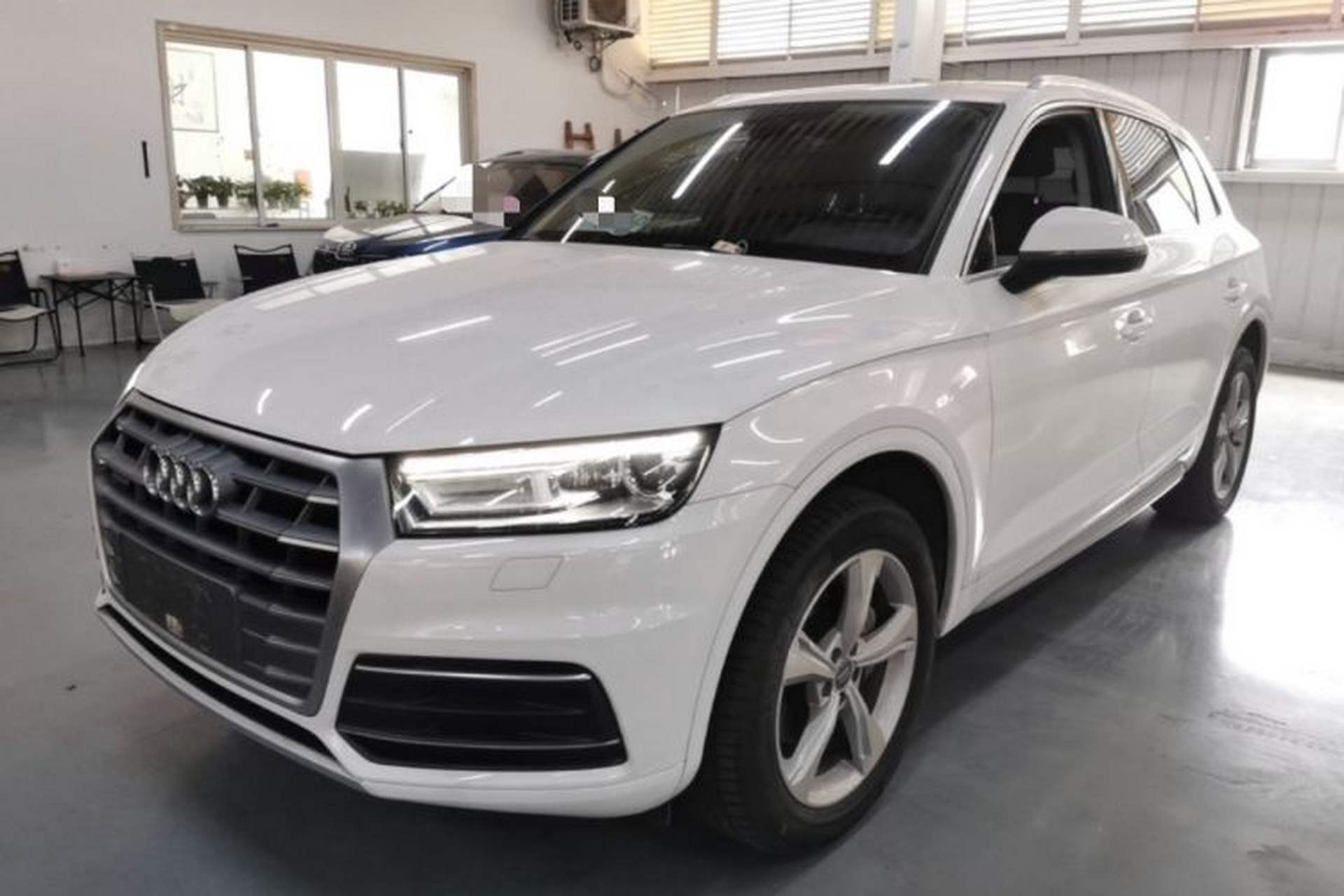 Used Audi Q5L 2018 40 TFSI Prestige Edition China VI Emission Standard Front Left 45 Deg
