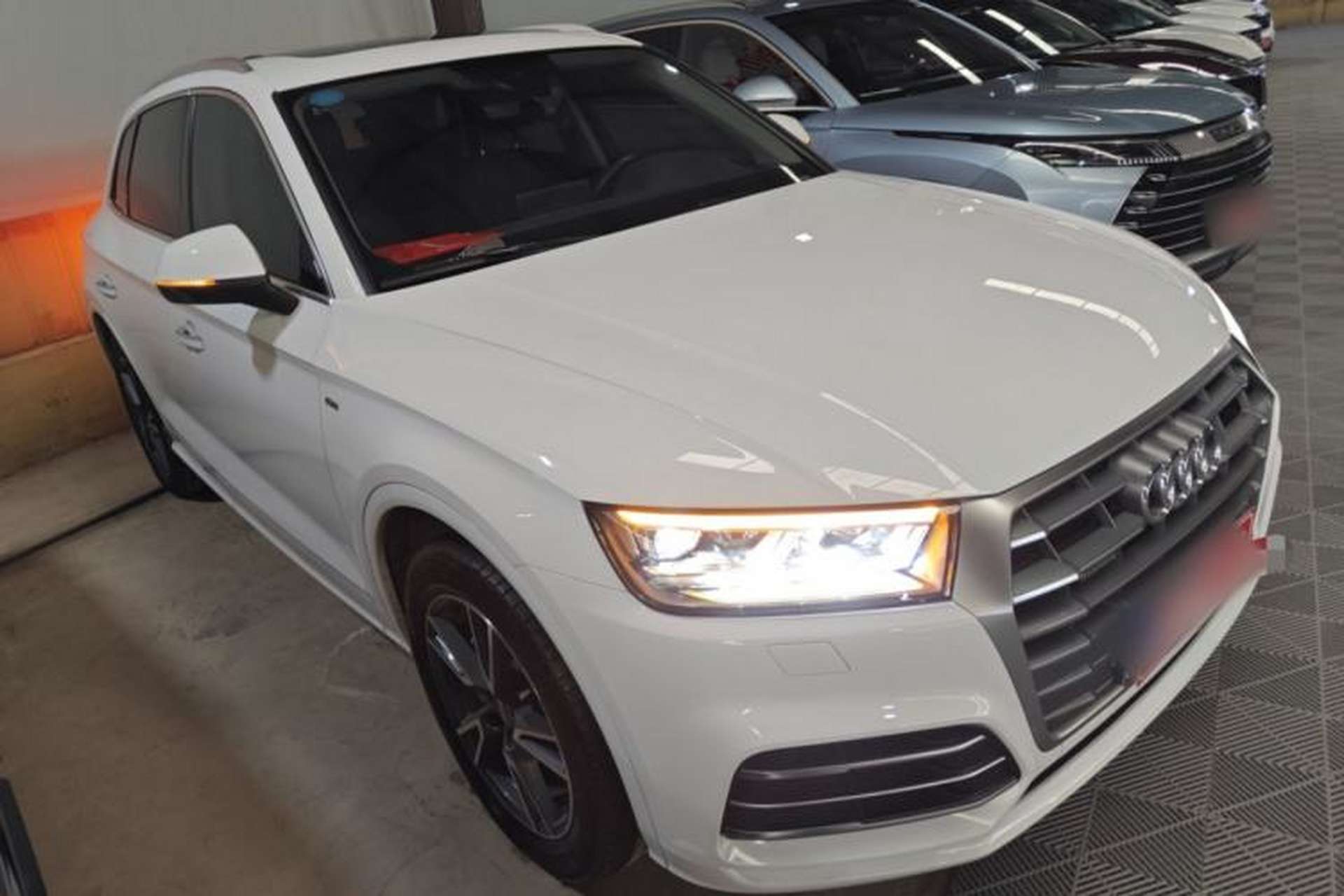 Used Audi Q5L 2018 40 TFSI Prestige Fashion Edition China VI Front Right 45 Deg