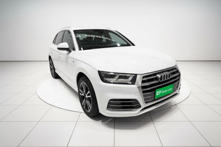 Used Audi Q5L 2018 40 TFSI Prestige Fashion Edition China VI Front Right 45 Deg