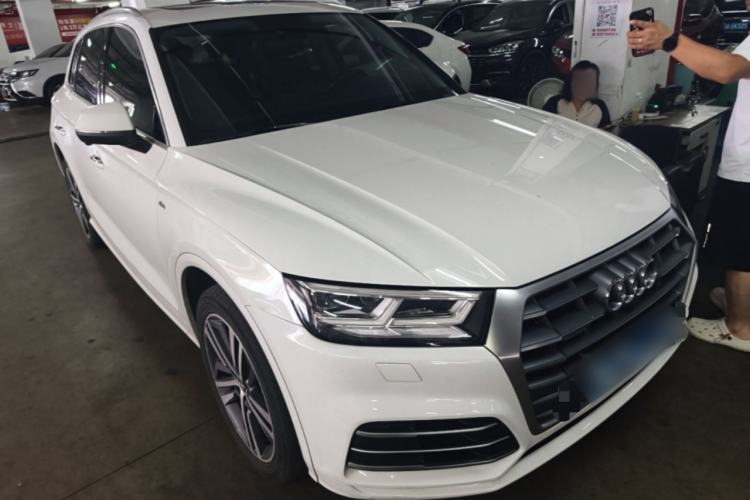 Used Audi Q5L 2018 45 TFSI Prestige Sporty Edition China VI Front Right 45 Deg